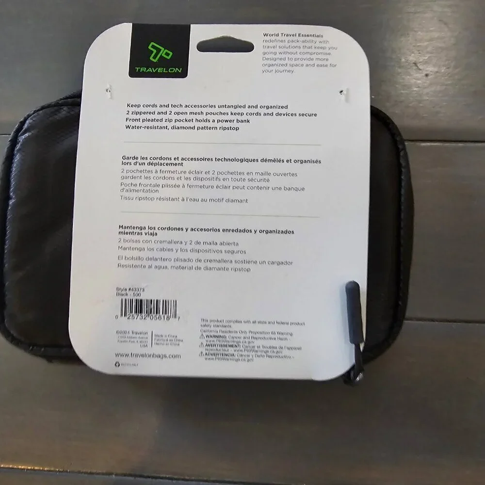 NWT Travelon Black World Travel Essentials Tech Organizer One Size